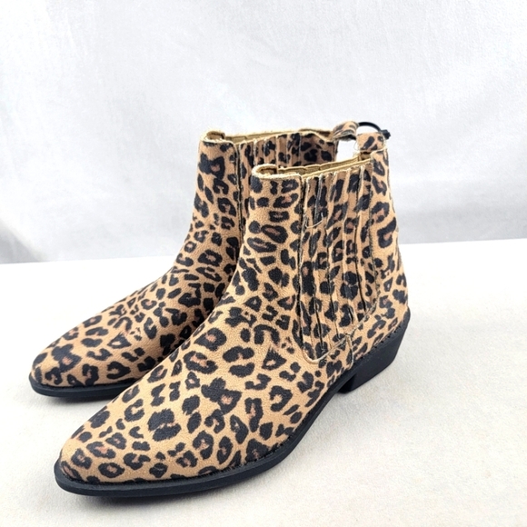 NWOT vegan Joe Fresh lepord print ankle cowboy boots in size 8 - Picture 1 of 7